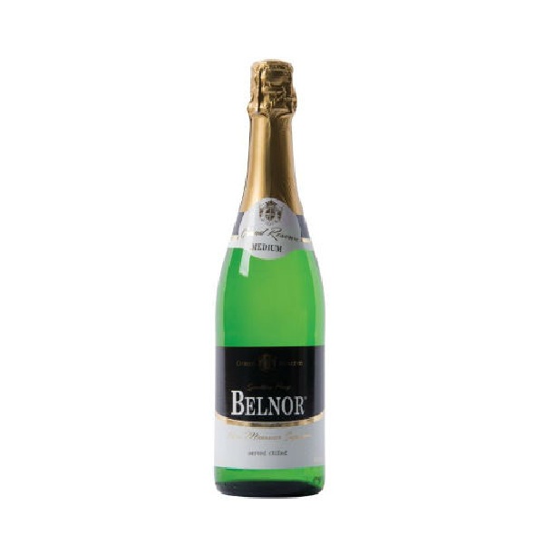 Belnor Sparkling Perry in a green bottle with a gold top and a blue and white label.