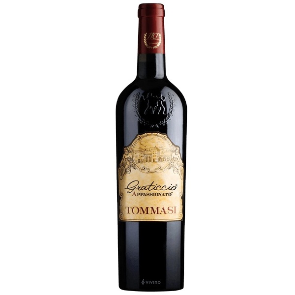 Tommasi Graticcio Appassionato in a dark bottle and a cream label.